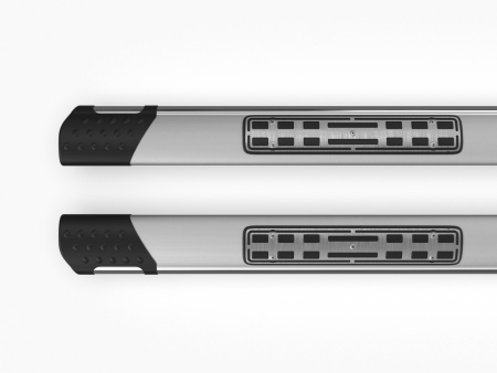 Пороги-подножки Emerald для SKODA KODIAQ I 2016+ г.в. от турецкого производителя Can Auto. Размер подножки: 171-182 см. Silver. Артикул: SKKO.78.4062